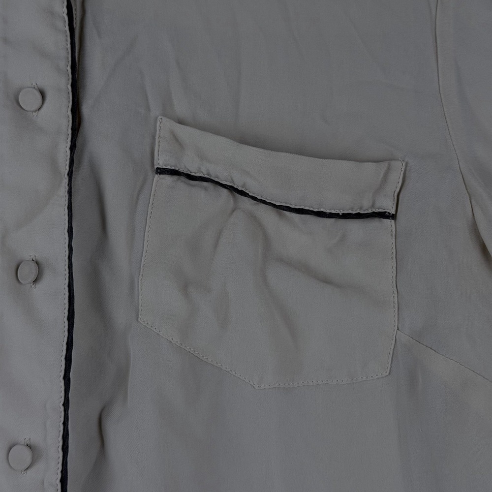 J.Crew Beige/Black Silk Collared Button-Down Blouse 10 Long Sleeve Pocket - Picture 4 of 11